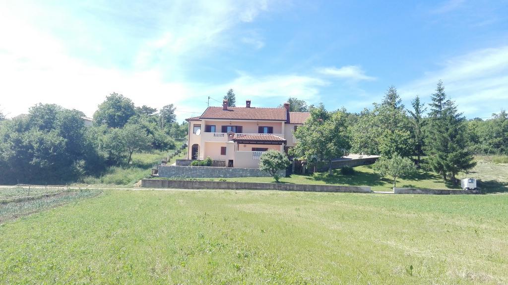 Zule Apartment Roc Bagian luar foto
